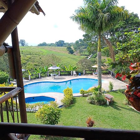 Finca Hotel Palmas Frente A Panaca Quimbaya Exteriér fotografie